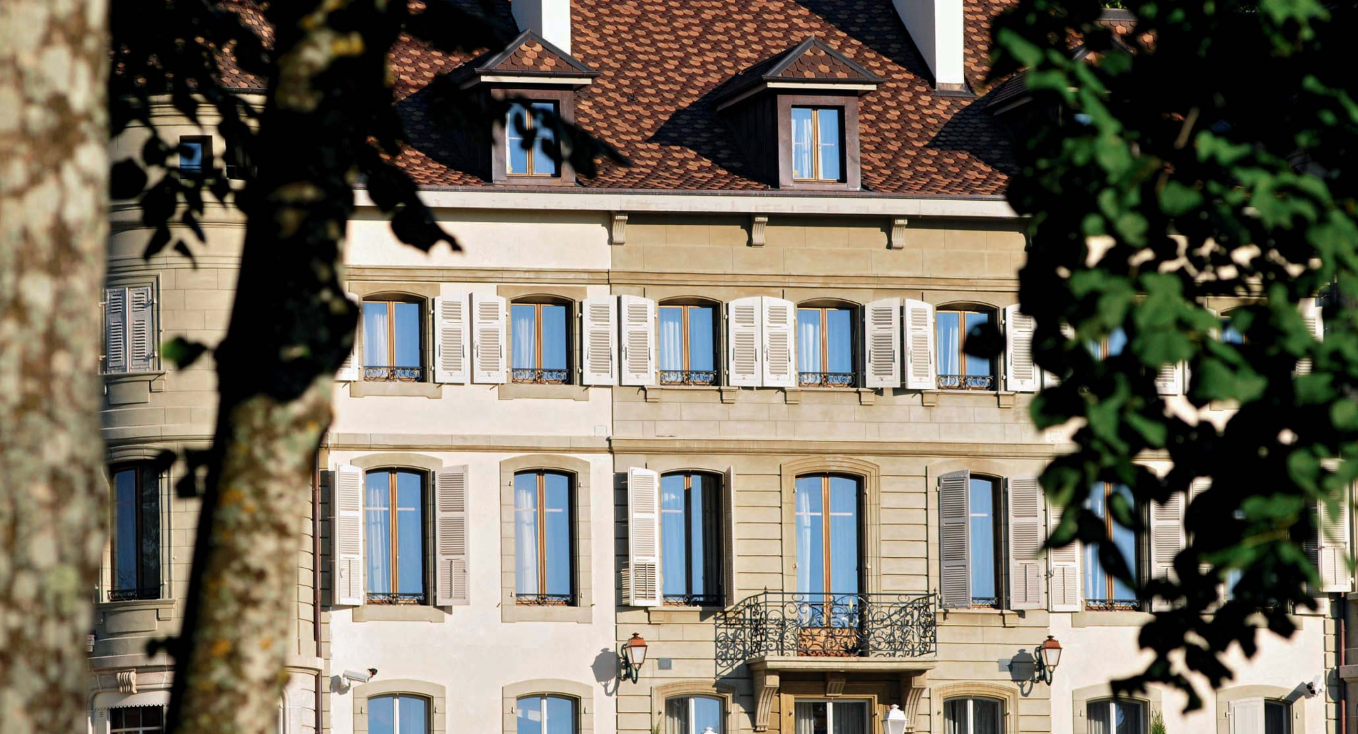 Vue aérienne du château et de son parc de 32 hectares